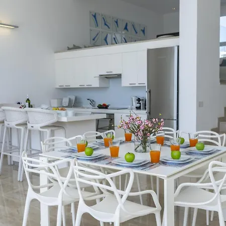 Your Beautiful Holiday Minutes From Fig Tree Bay, 1513