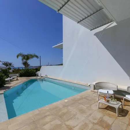 Your Beautiful Holiday Minutes From Fig Tree Bay, 1513